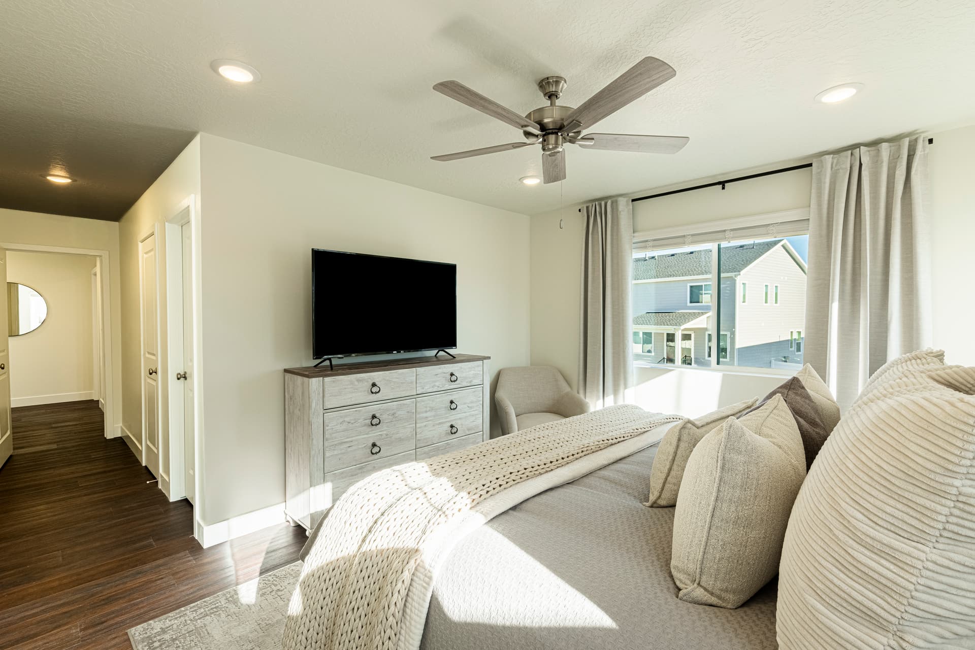 Redbud Hideaway - Image 19