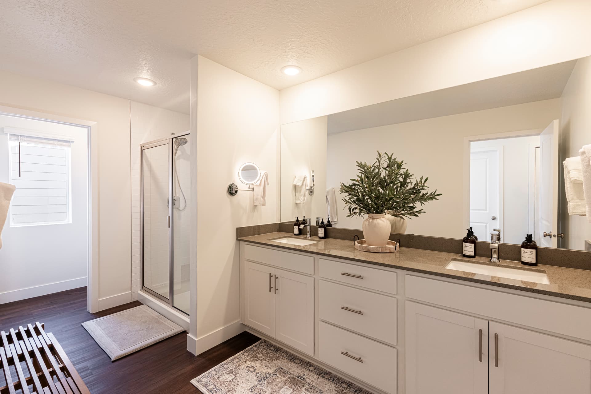 Redbud Hideaway - Image 42