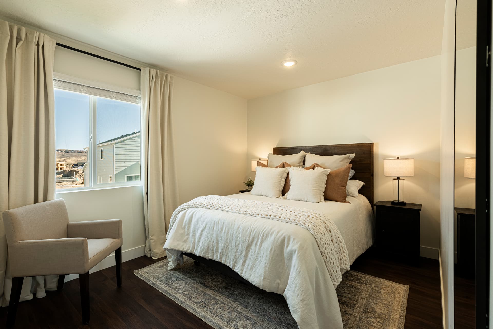 Redbud Hideaway - Image 21