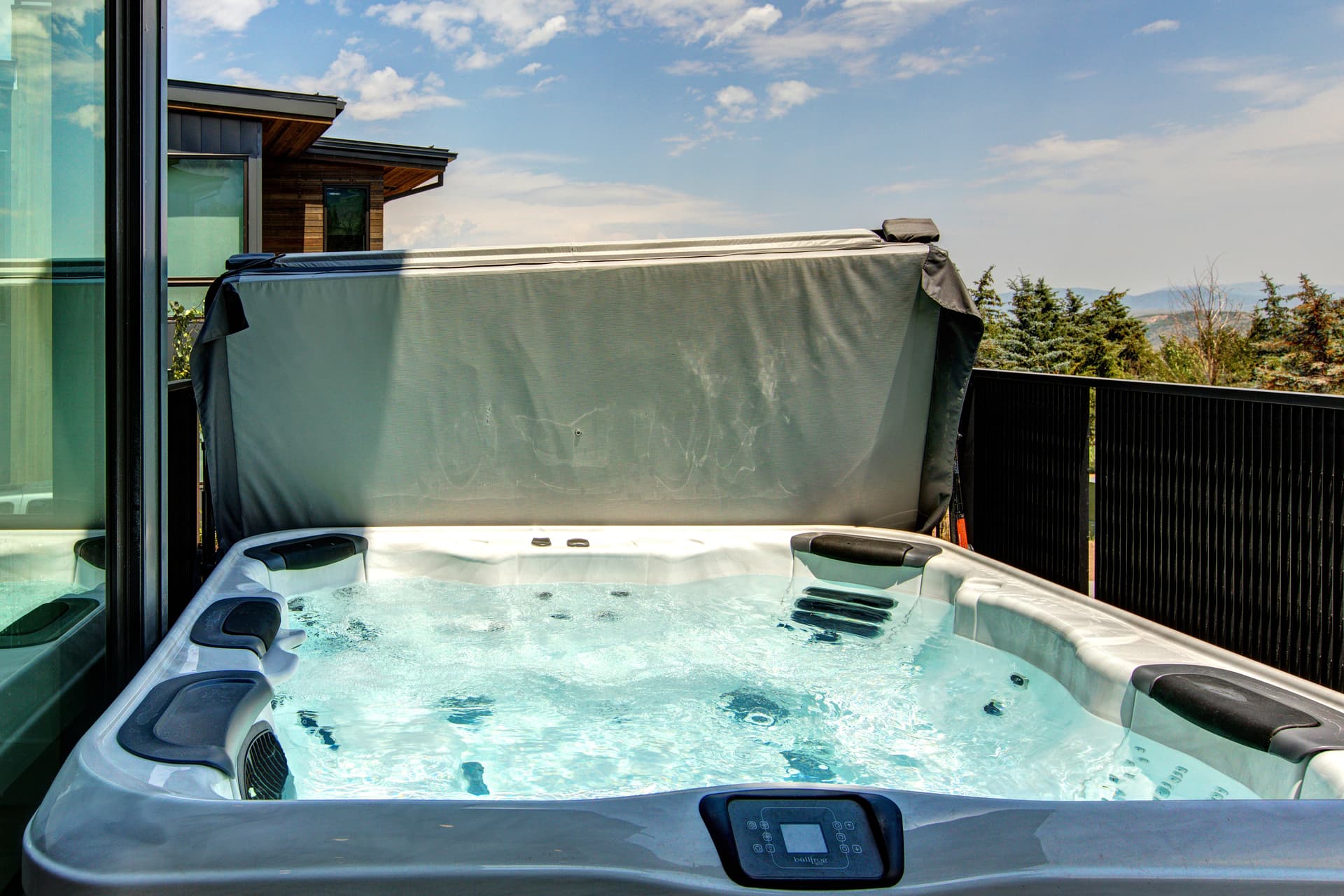 Ridgeline Contemporary - Image 2