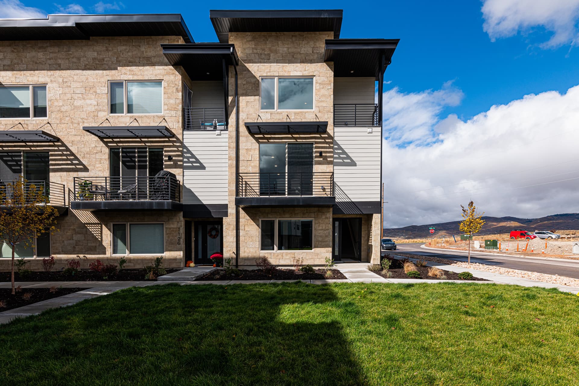 Silver Creek Townhome #1124 - Image 2