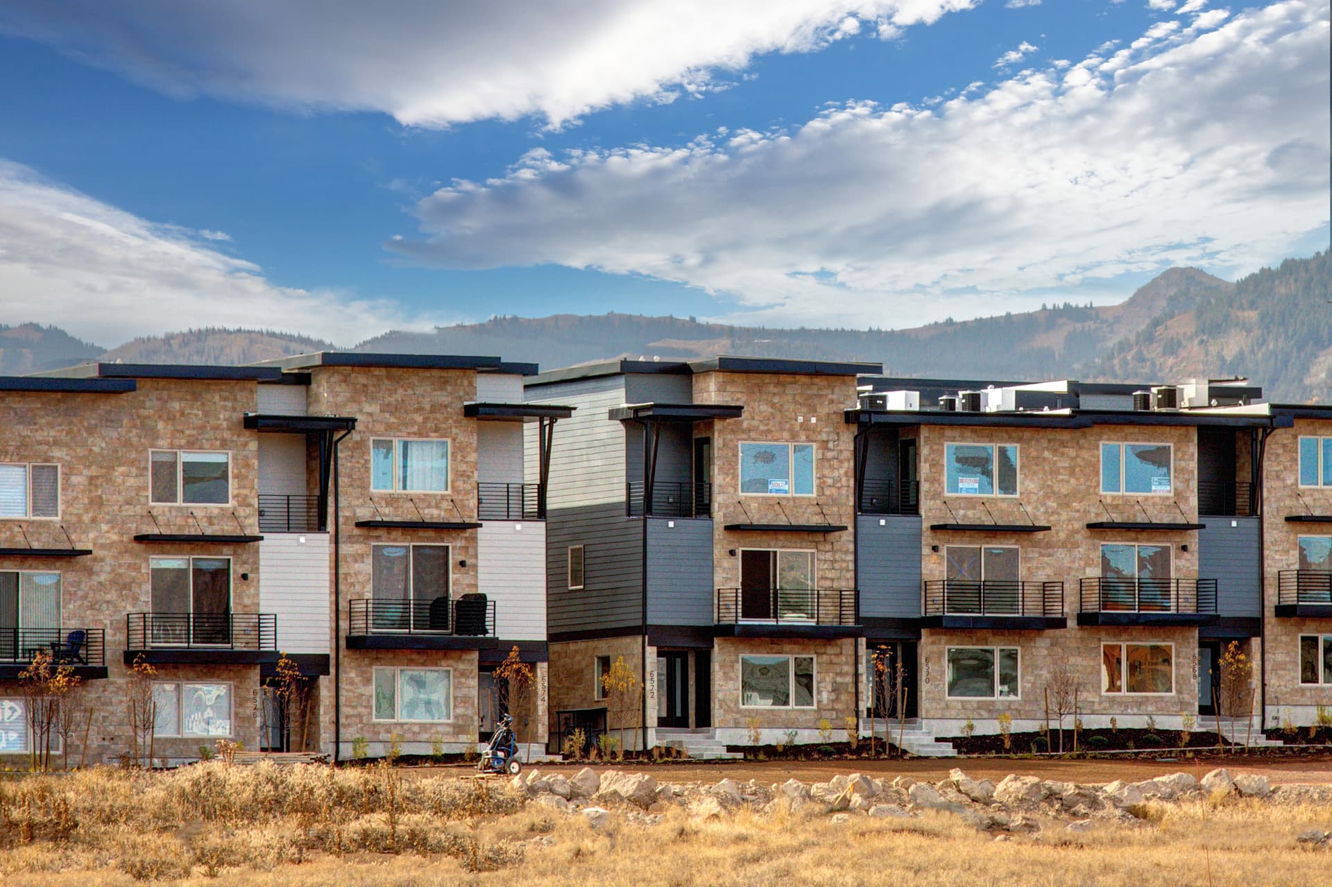 Silver Creek Townhome #6574 - Image 2