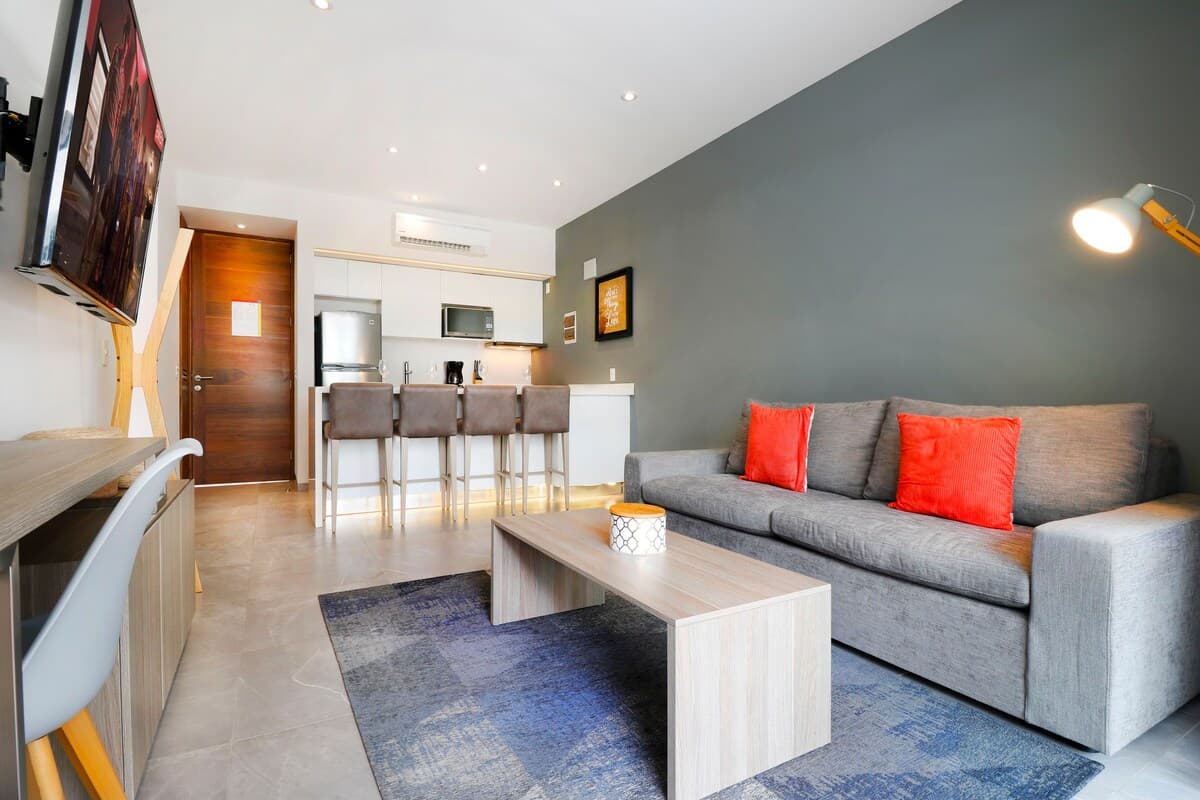 Sky High Residence - Image 4