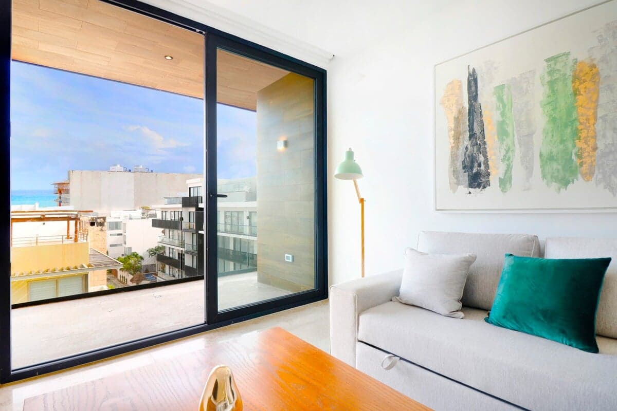 Palm Breeze Residence - Image 2