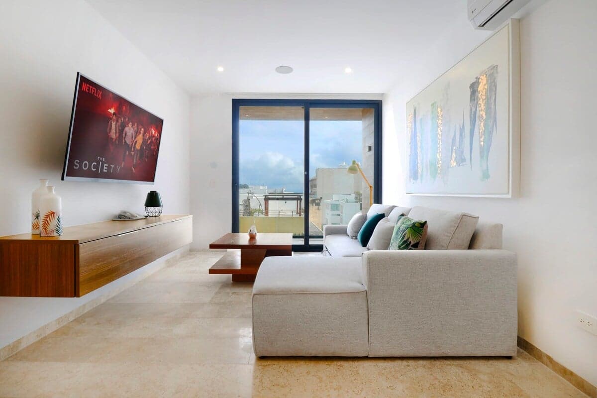 Palm Breeze Residence - Image 12