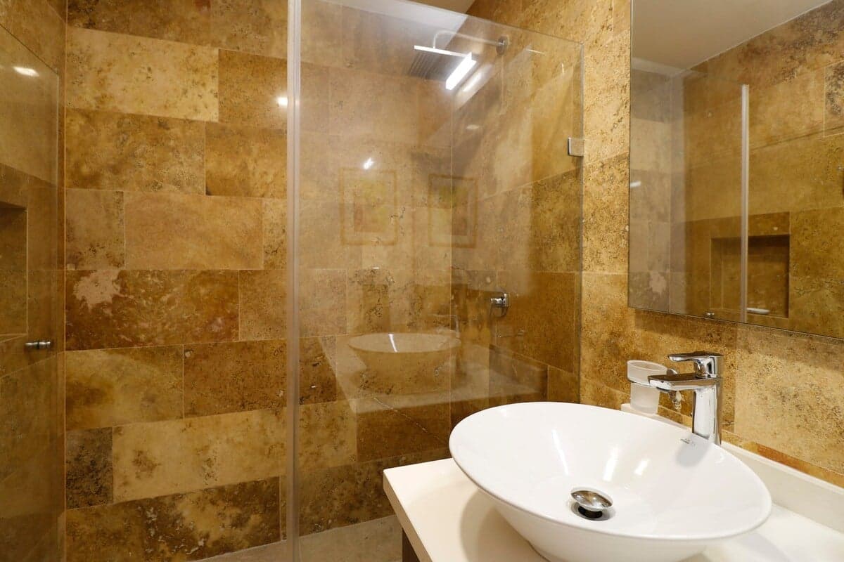 Palm Breeze Residence - Image 18