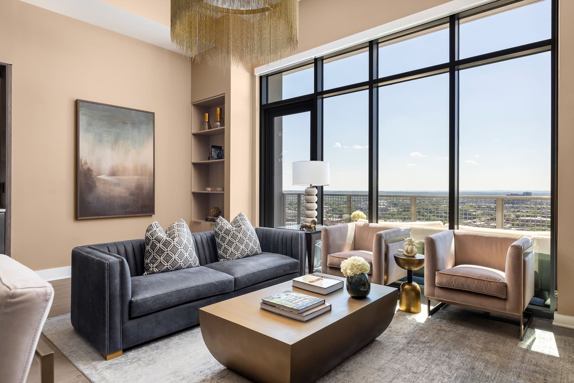 Peach Penthouse - Image 3