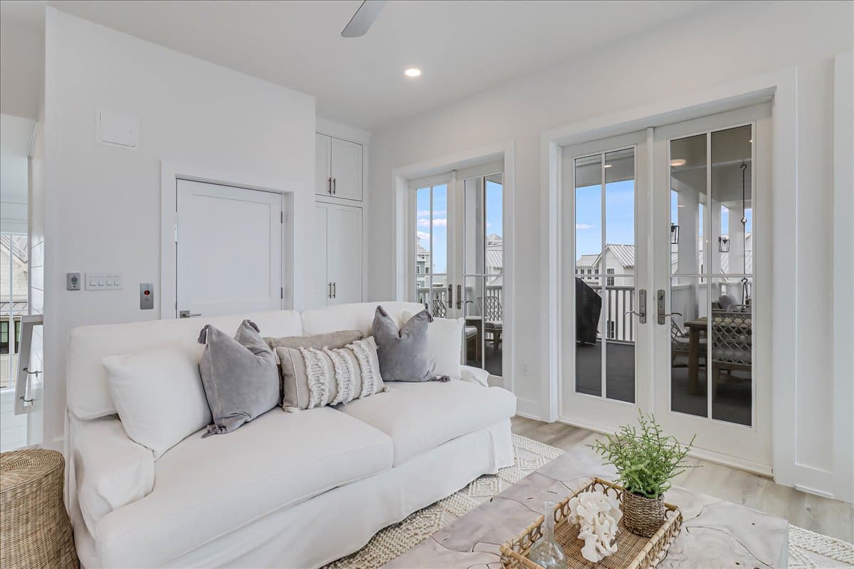 Pearly White - Image 3