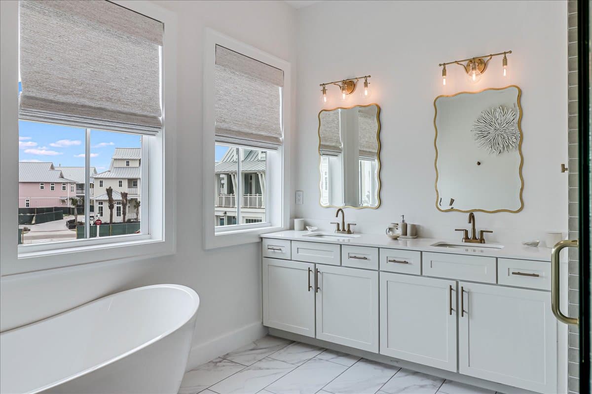 Pearly White - Image 29