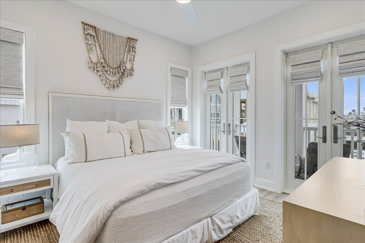 Pearly White - Image 20