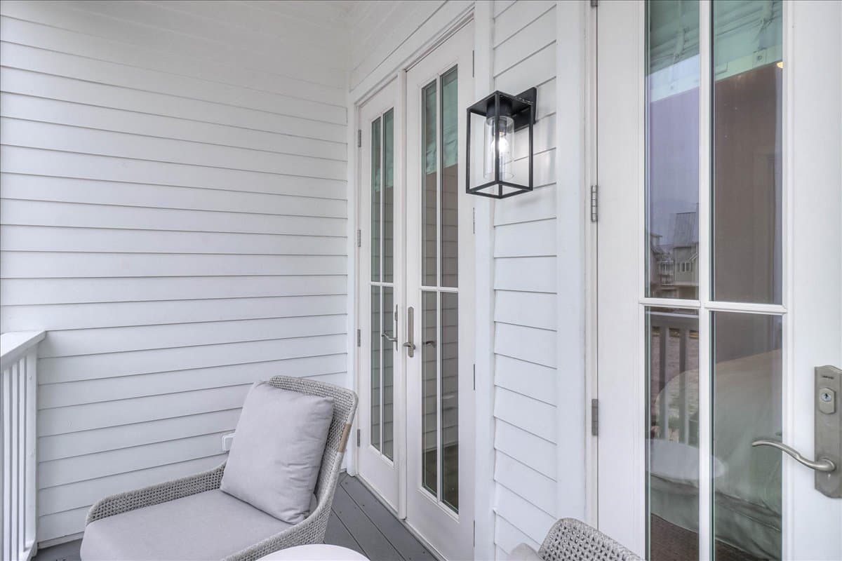 Pearly White - Image 49