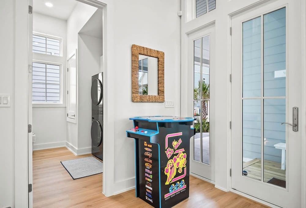 Pelican Place #108 - Image 8