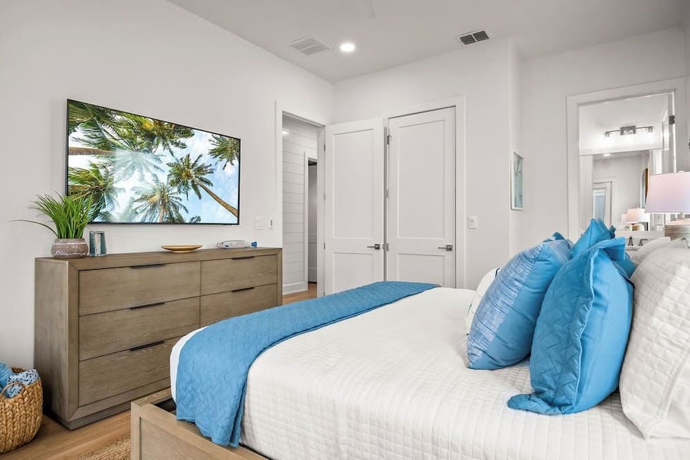 Pelican Place #108 - Image 25