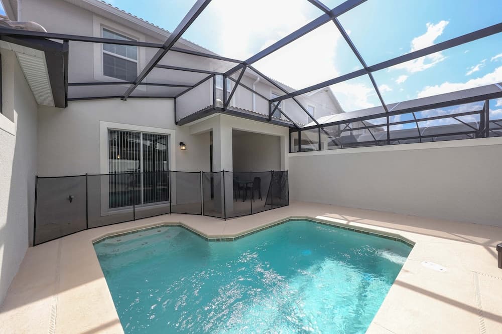 Dedication Villa at Storey Lake - Image 2