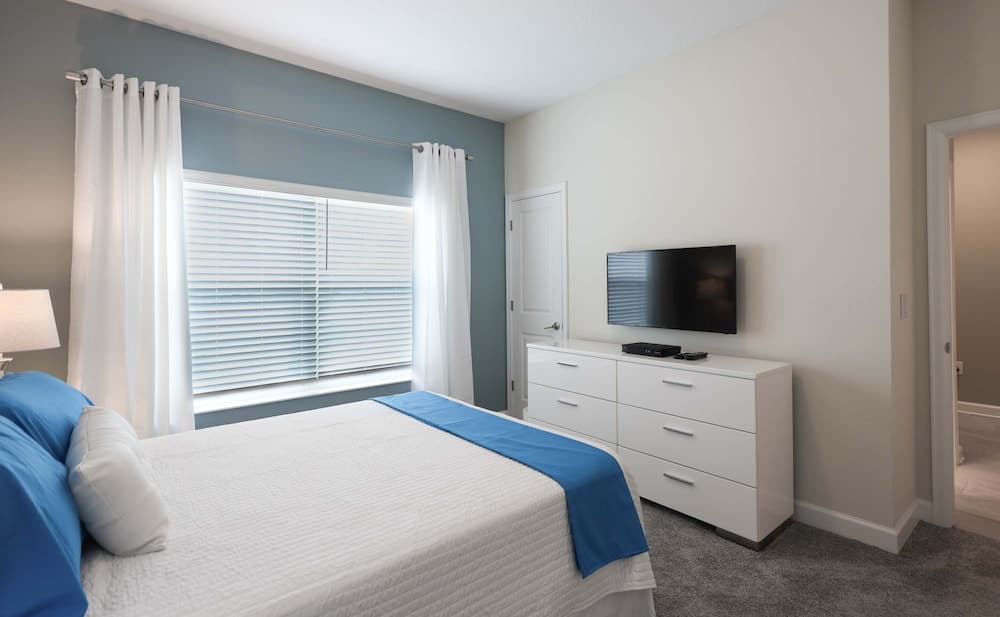 Dedication Villa at Storey Lake - Image 5