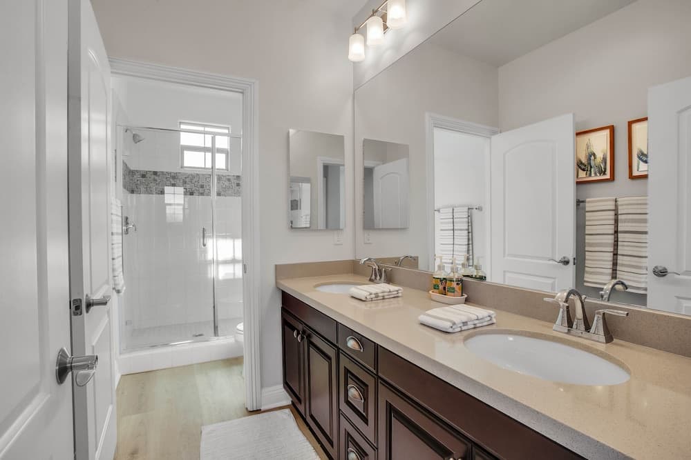 PGA Signature Lux Estate - Image 25