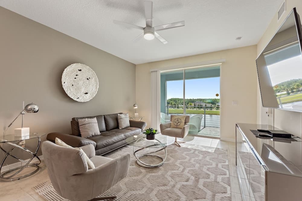 Paradox Circle #304 - Image 1