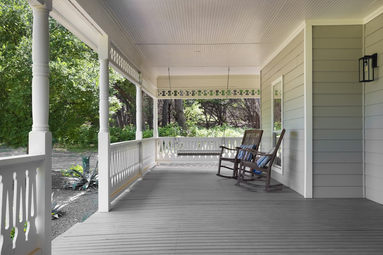 Hill Country Hideaway - Image 4