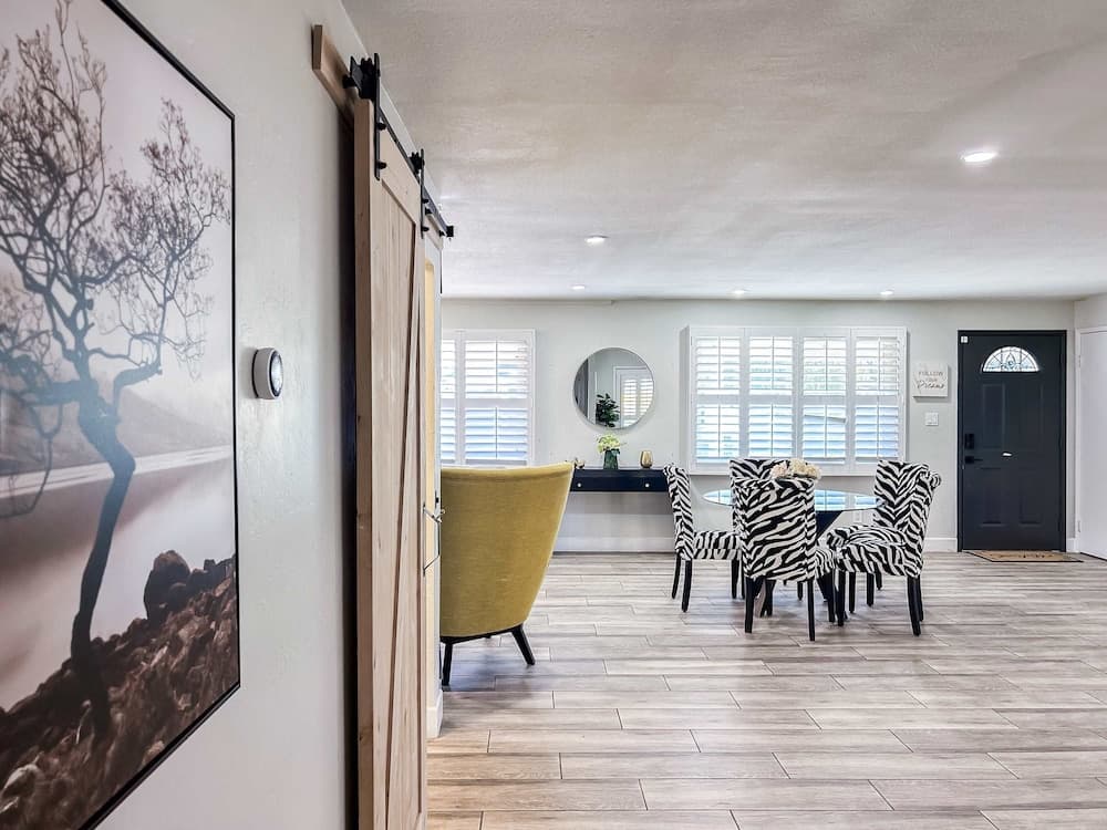 Sunny Phoenix - Image 17