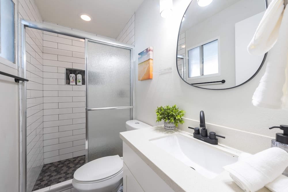 Sunny Phoenix - Image 22