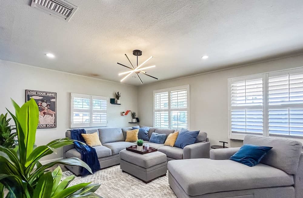 Sunny Phoenix - Image 6