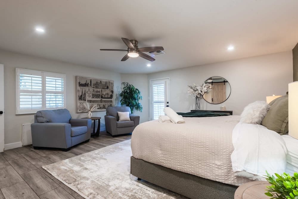 Sunny Phoenix - Image 50