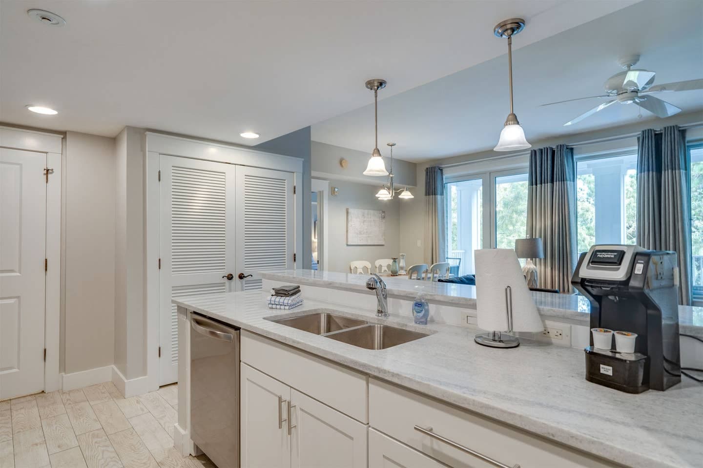 Pilot House - Image 7