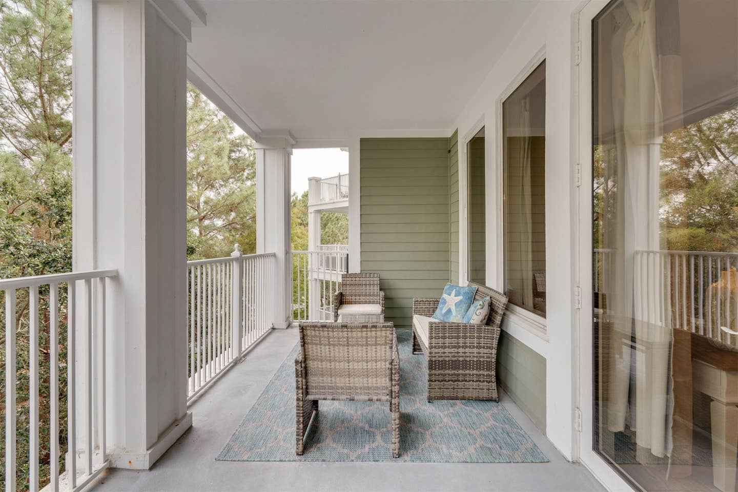 Pilot House - Image 4