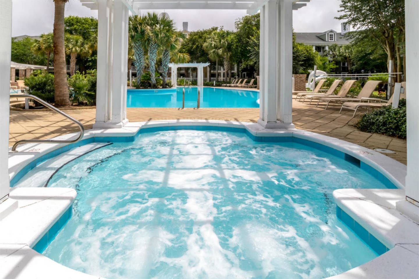 Pilot House - Image 20