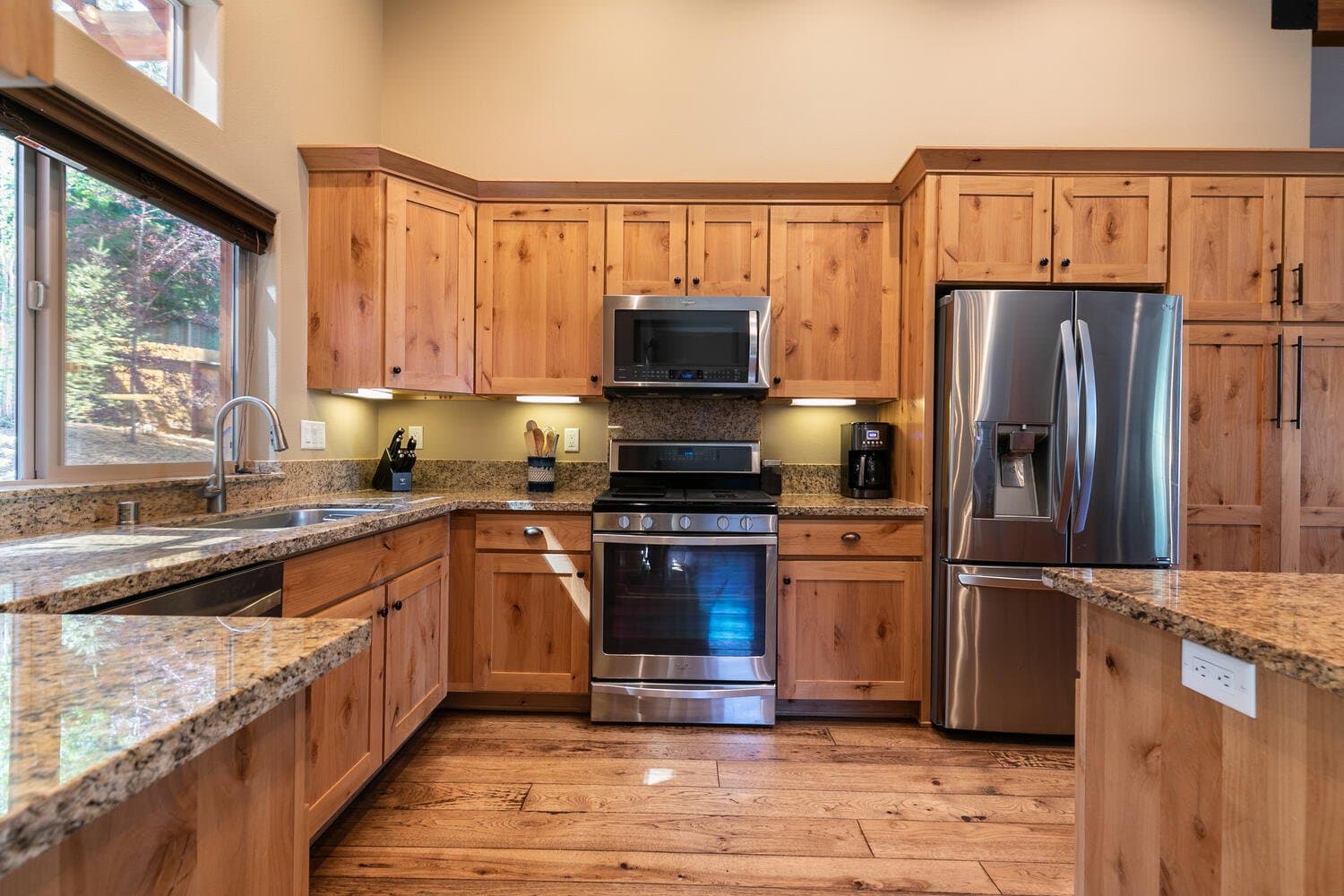 Winter Pinecrest - Image 7