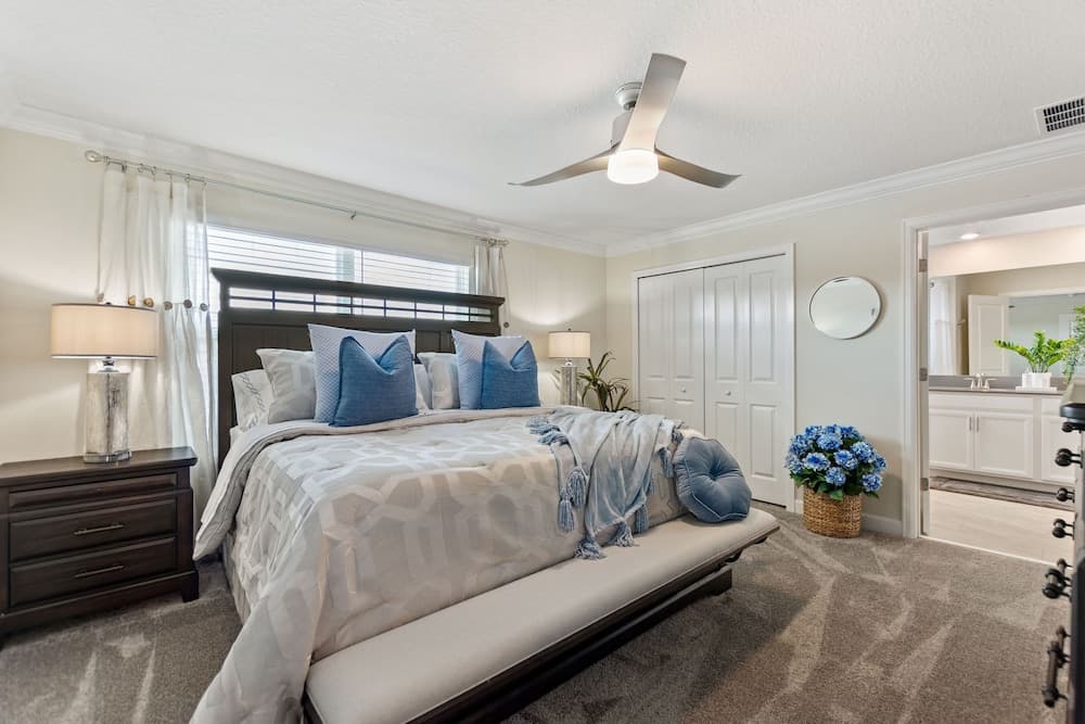 Plush Pelican - Image 8