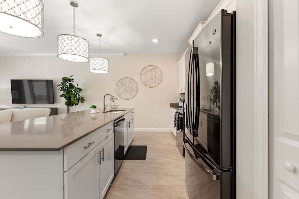 Plush Pelican - Image 7