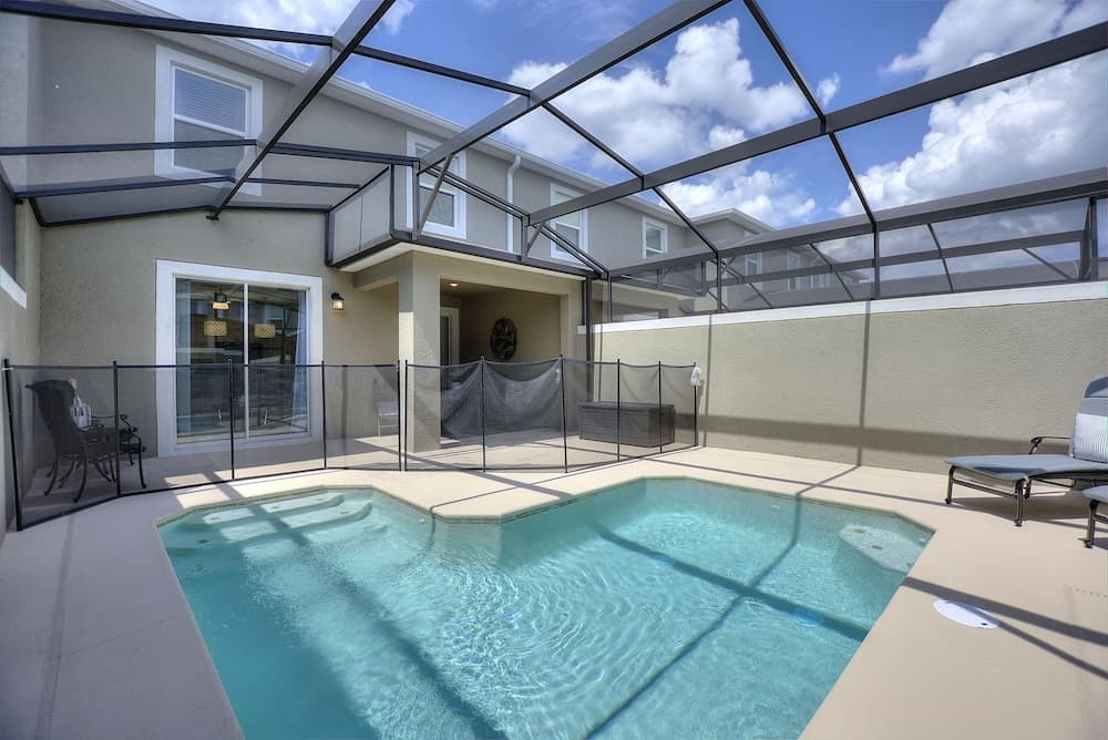 Plush Pelican - Image 2