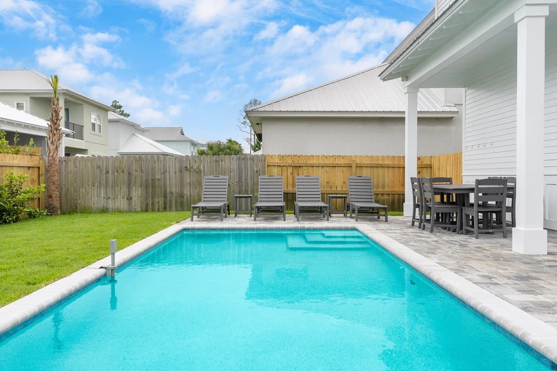 Flipper Manor - Image 34