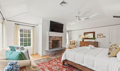 Hiawatha Manor - Image 29