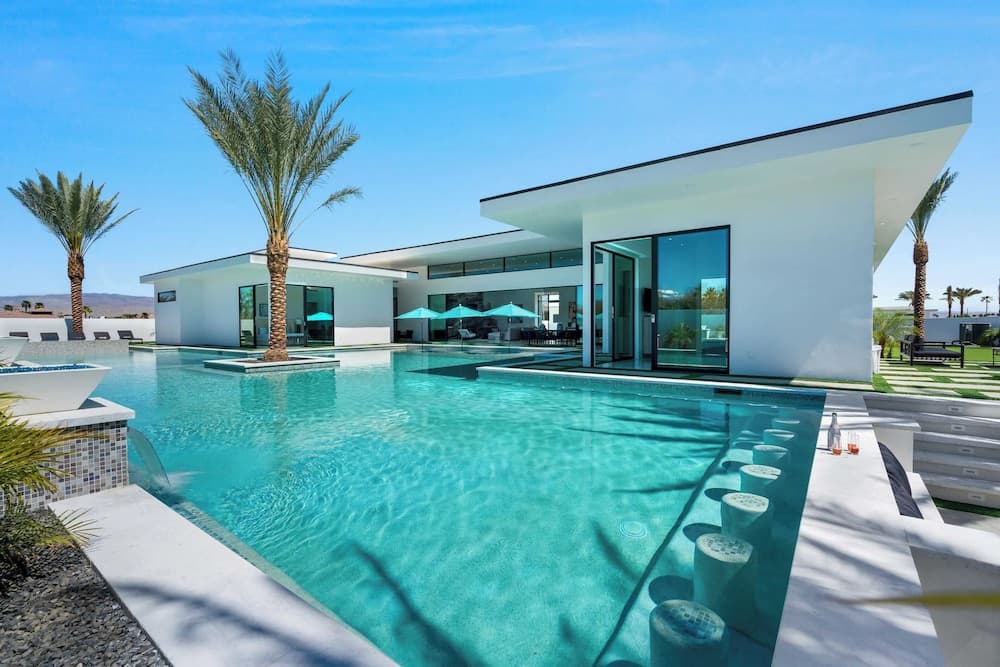 Bravo Villa #13 - Image 6