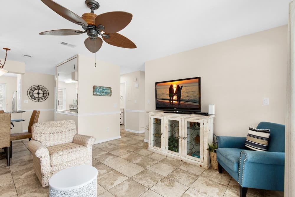 Harry's Beach House - Image 8