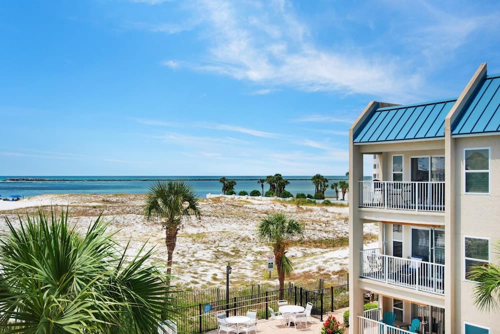 Harry's Beach House - Image 30