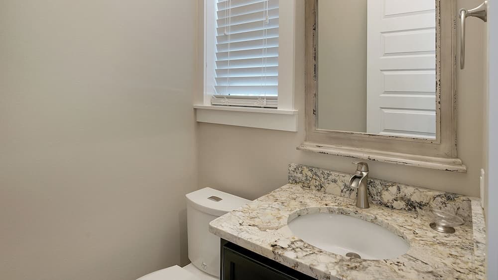 Blue Seravue - Image 27