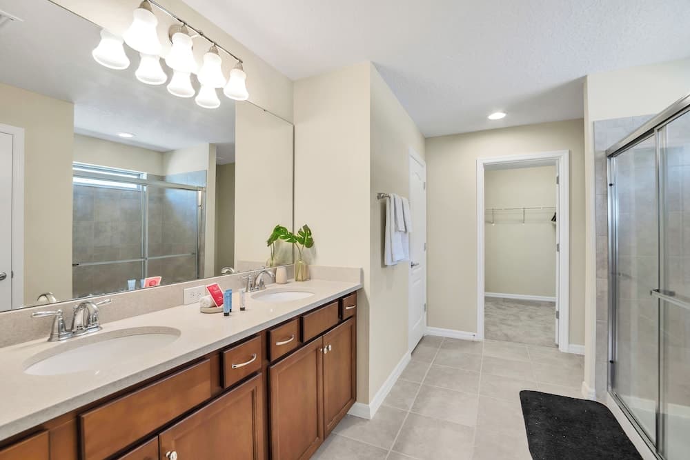 Zurich Villa - Image 25