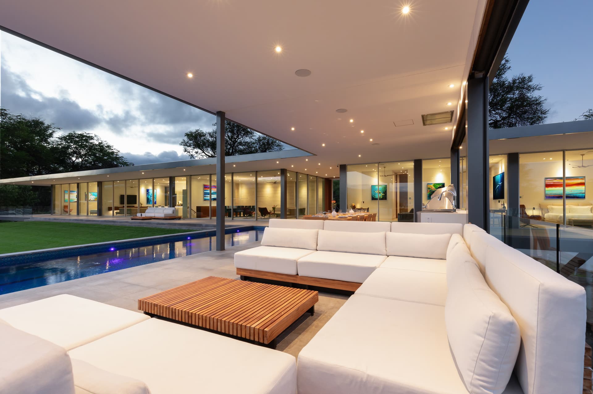 Puako’s Ocean Edge Modern Estate - Image 8