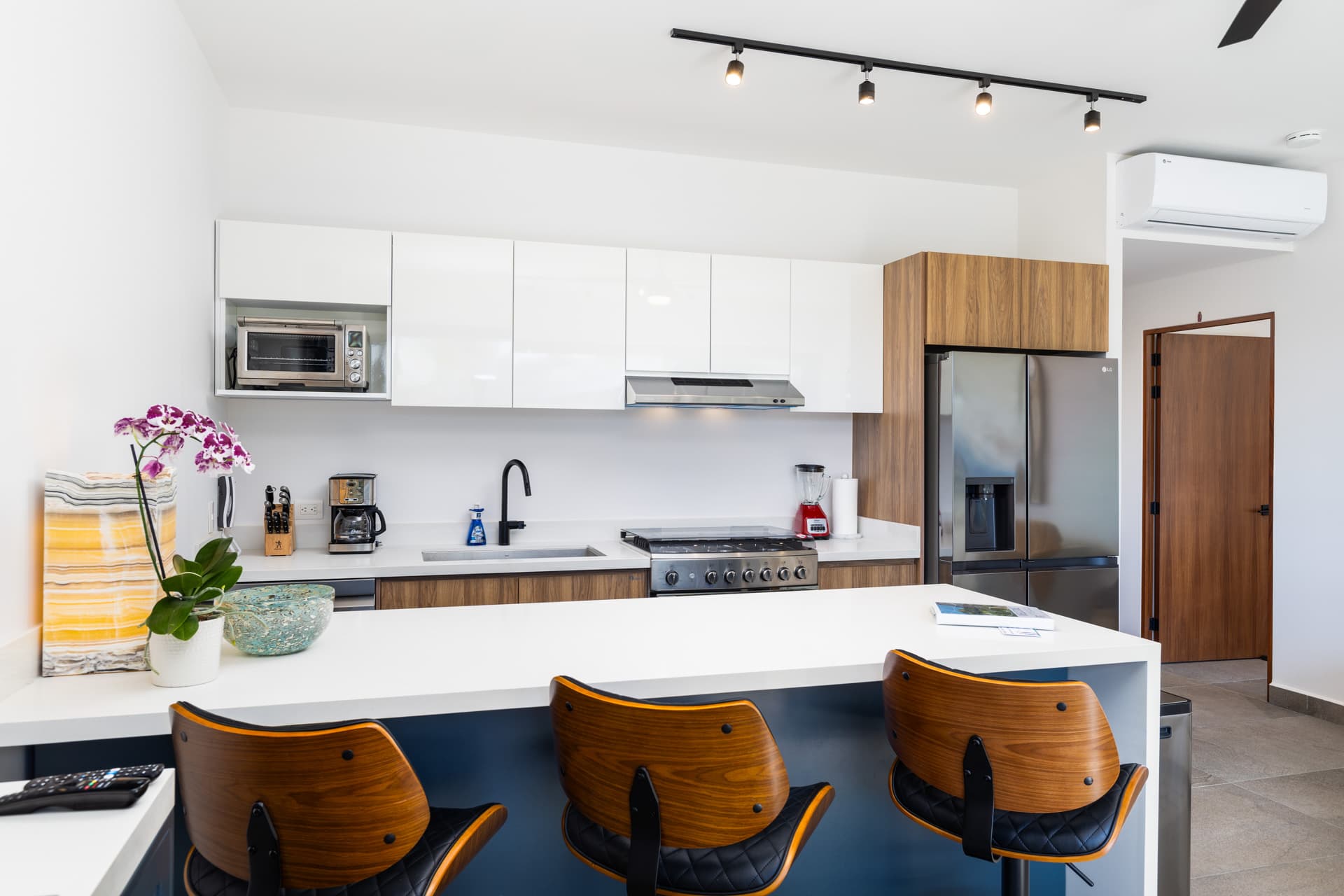 Sunset Siesta - Image 13