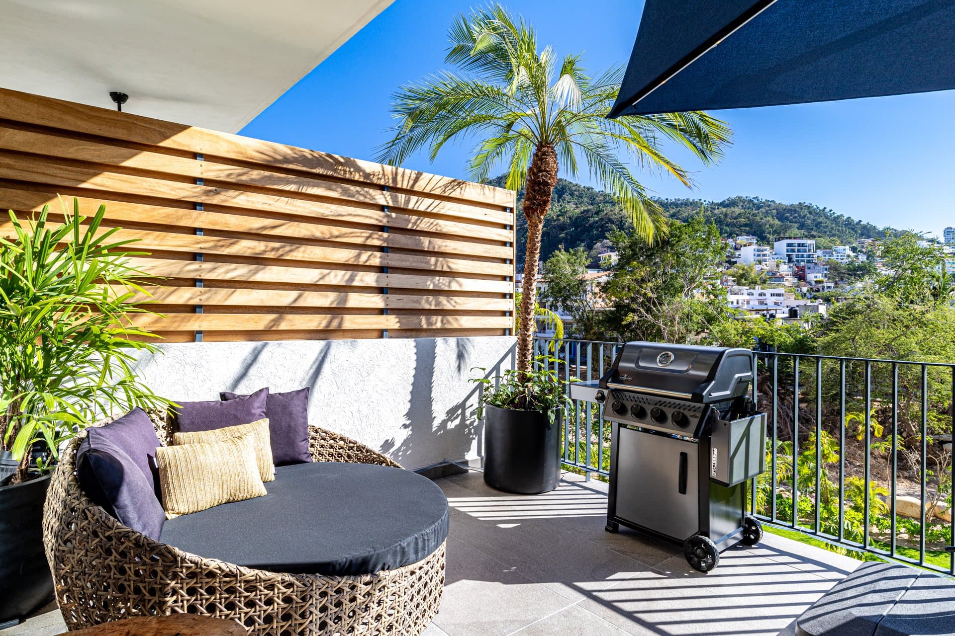 Sunset Siesta - Image 17