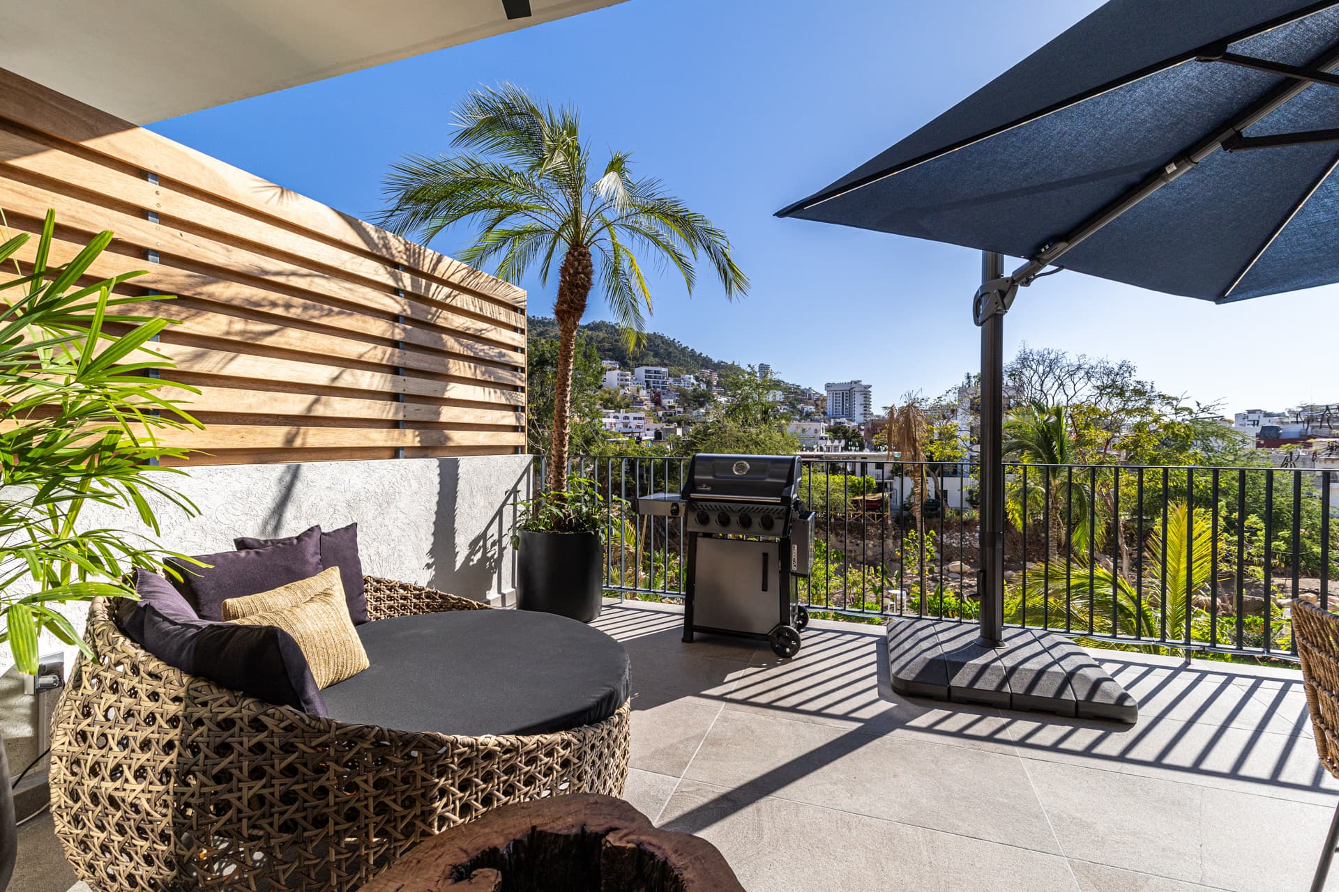 Sunset Siesta - Image 19