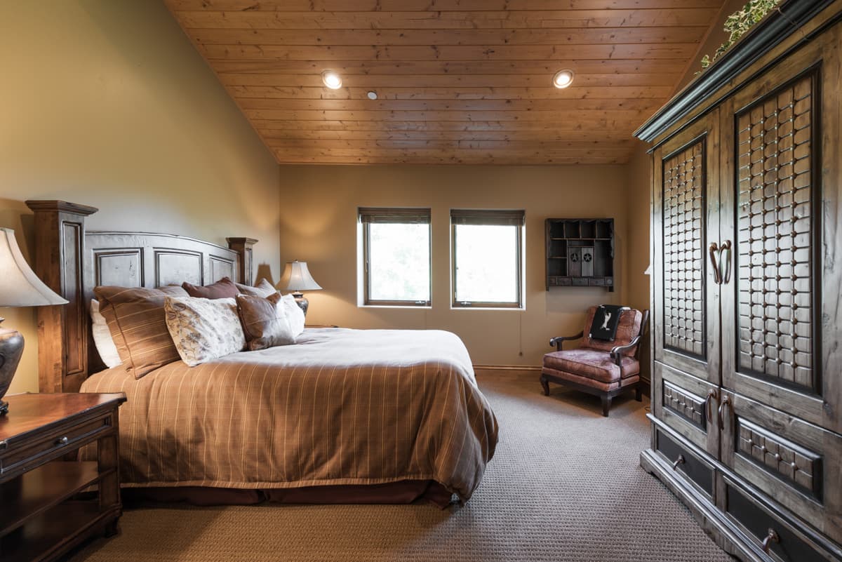 Mountain Glade - Image 32