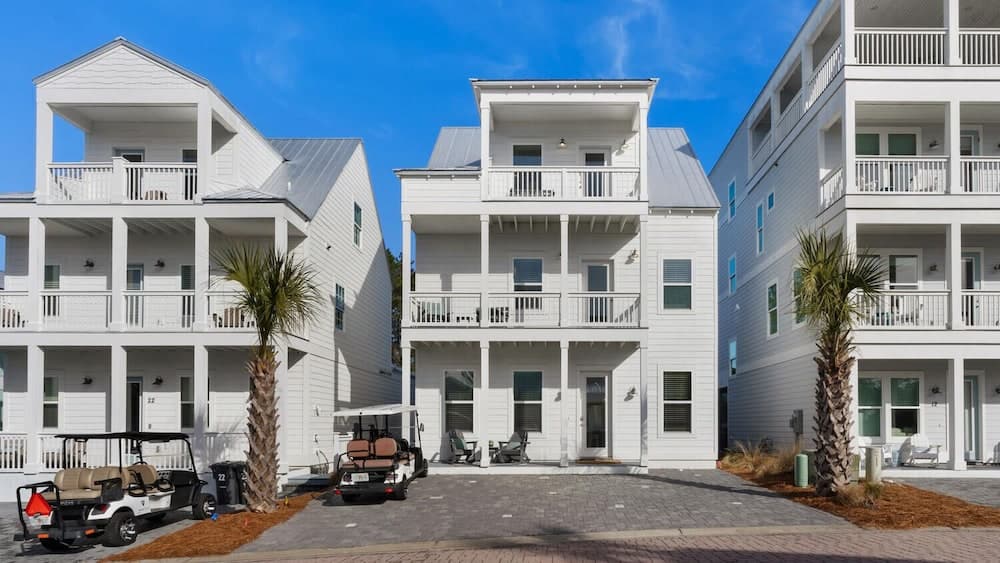 Serene Near the Sea - Image 1