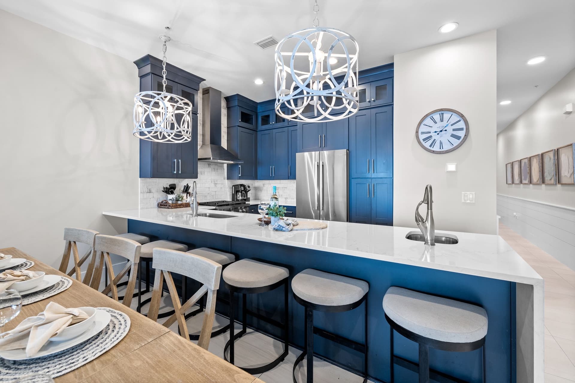 Beachside Haven - Image 8