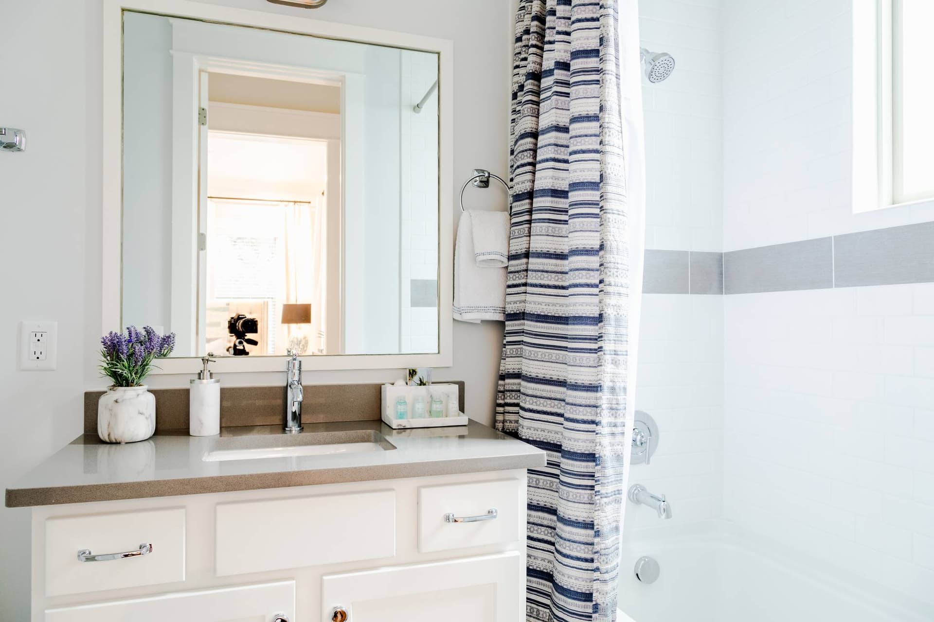 Nashville Coastal House - Image 33