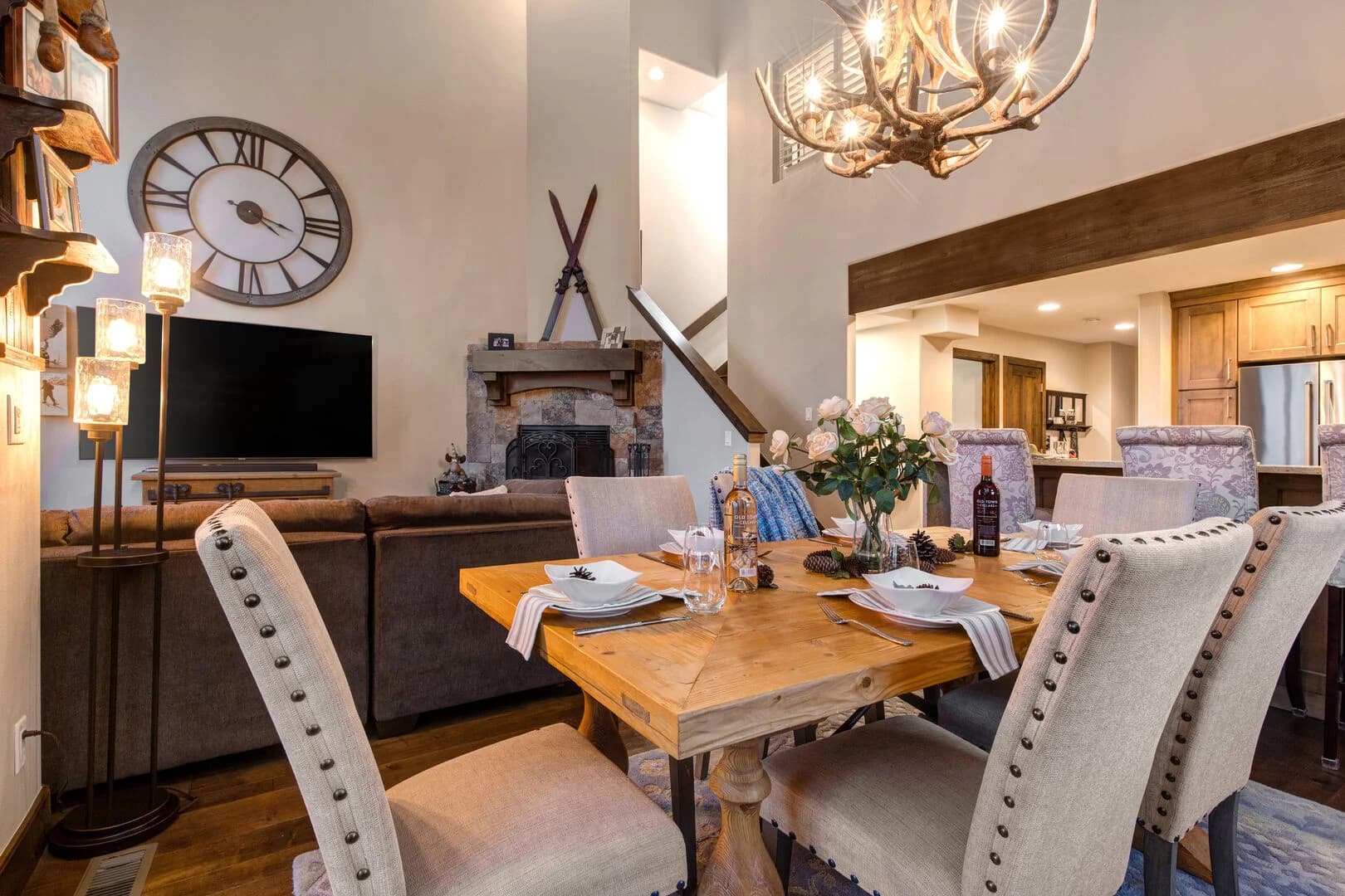 Moose Den - Image 5