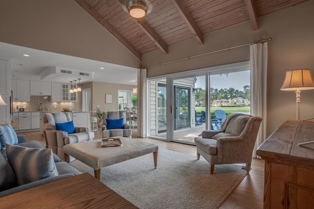 Twin Oaks Villa #191 - Image 2